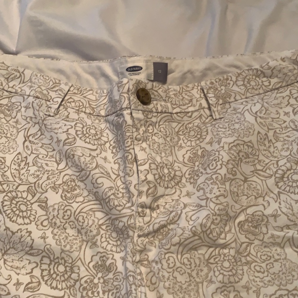 Tan flower print shorts